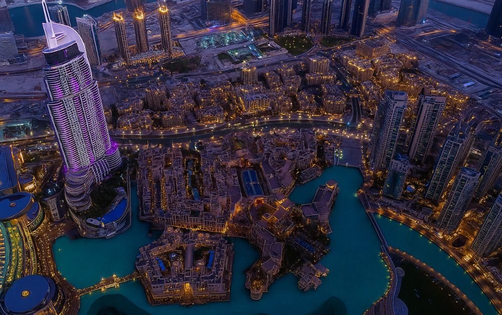 What is a Dubai Mainland Business?